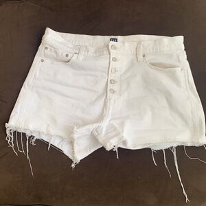White GAP summer jean shorts (size 16/33)
